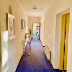 Slupski Premium Business No 7 Wifi Netflix Smart Tv50 Two Bedrooms Two Very Large Double Beds Living Double Sofa Workplace Full Pleasure Quality Of (adults Only) 스와프스크