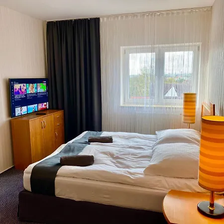 Slupski Premium Business No 7 Wifi Netflix Smart Tv50 Two Bedrooms Two Very Large Double Beds Living Double Sofa Workplace Full Pleasure Quality Of (adults Only) Lejlighed *