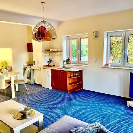 Slupski Premium Business No 7 Wifi Netflix Smart Tv50 Two Bedrooms Two Very Large Double Beds Living Double Sofa Workplace Full Pleasure Quality Of (adults Only) *