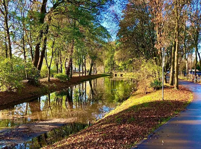 Slupski Premium Business No 7 Wifi Netflix Smart Tv50 Two Bedrooms Two Very Large Double Beds Living Double Sofa Workplace Full Pleasure Quality Of (adults Only) Слупск