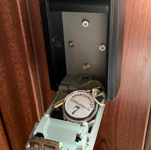 Slupski Premium Business No 7 Wifi Netflix Smart Tv50 Two Bedrooms Two Very Large Double Beds Living Double Sofa Workplace Full Pleasure Quality Of (adults Only) * Слупск